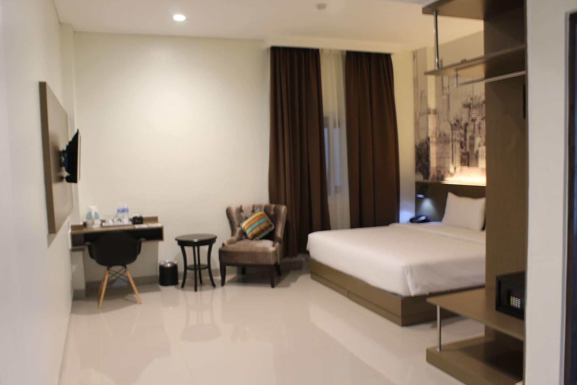 Opi Indah Hotel Palembang Buitenkant foto