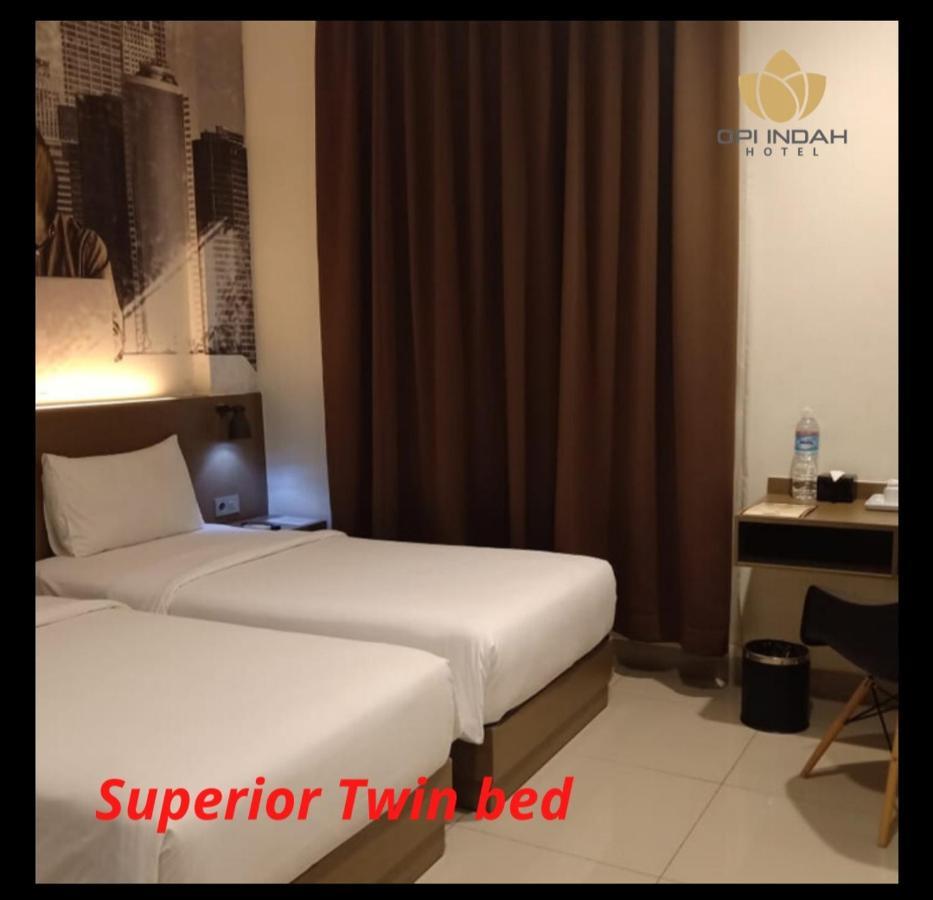 Opi Indah Hotel Palembang Buitenkant foto