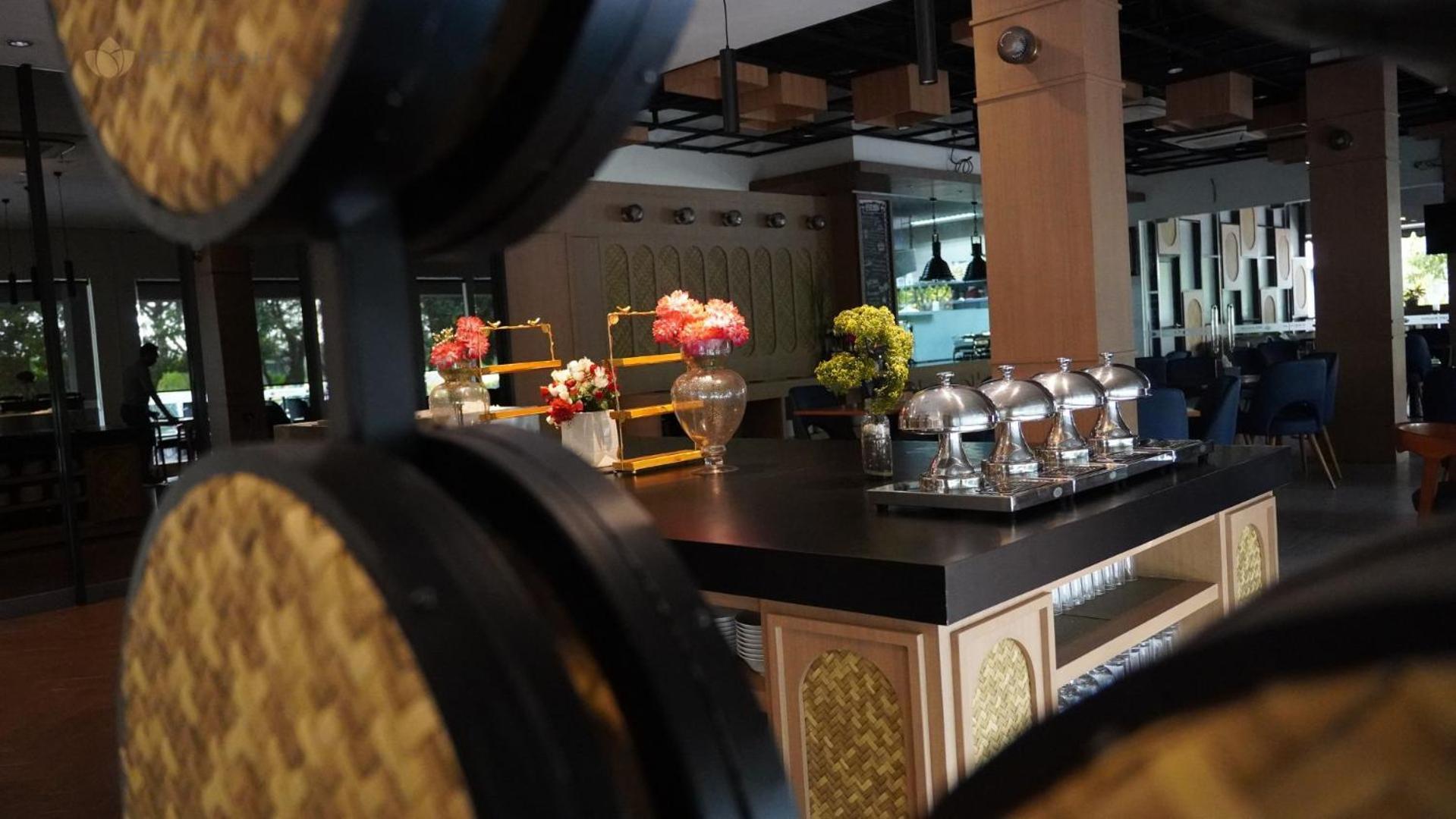 Opi Indah Hotel Palembang Buitenkant foto