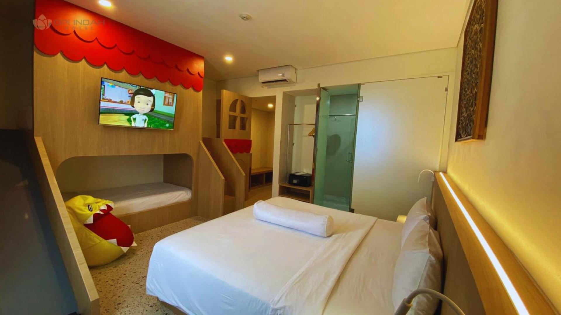 Opi Indah Hotel Palembang Buitenkant foto