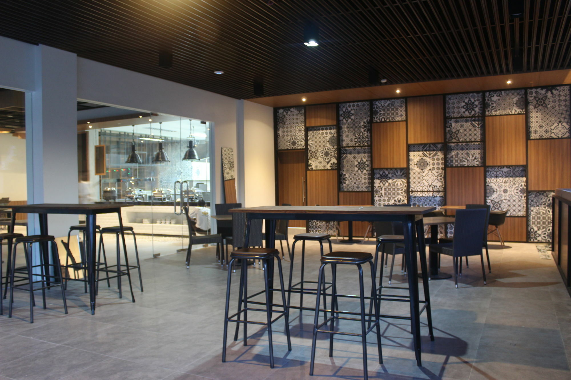 Opi Indah Hotel Palembang Buitenkant foto